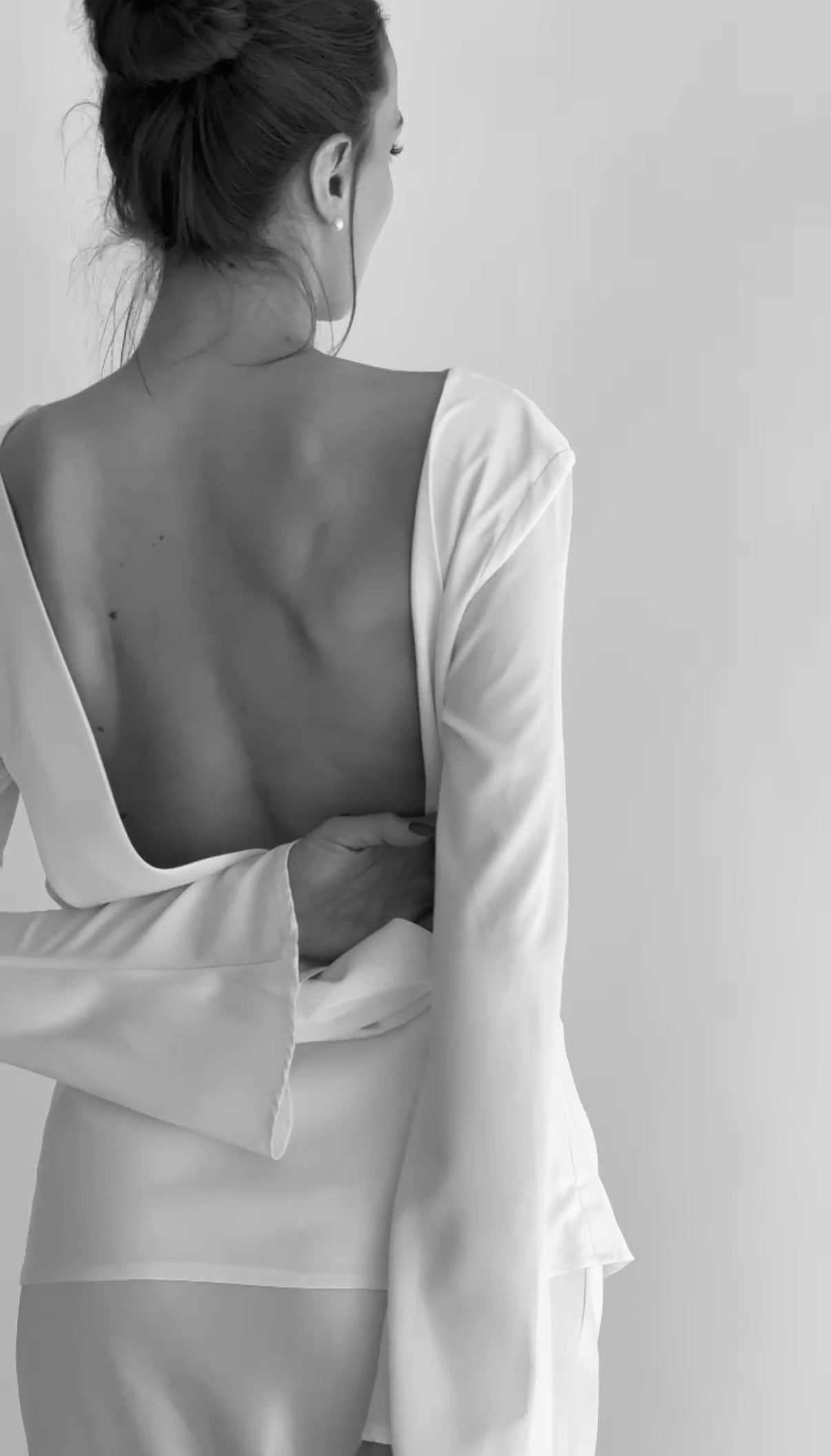 Blusa Effetto Satin con Schiena Scoperta